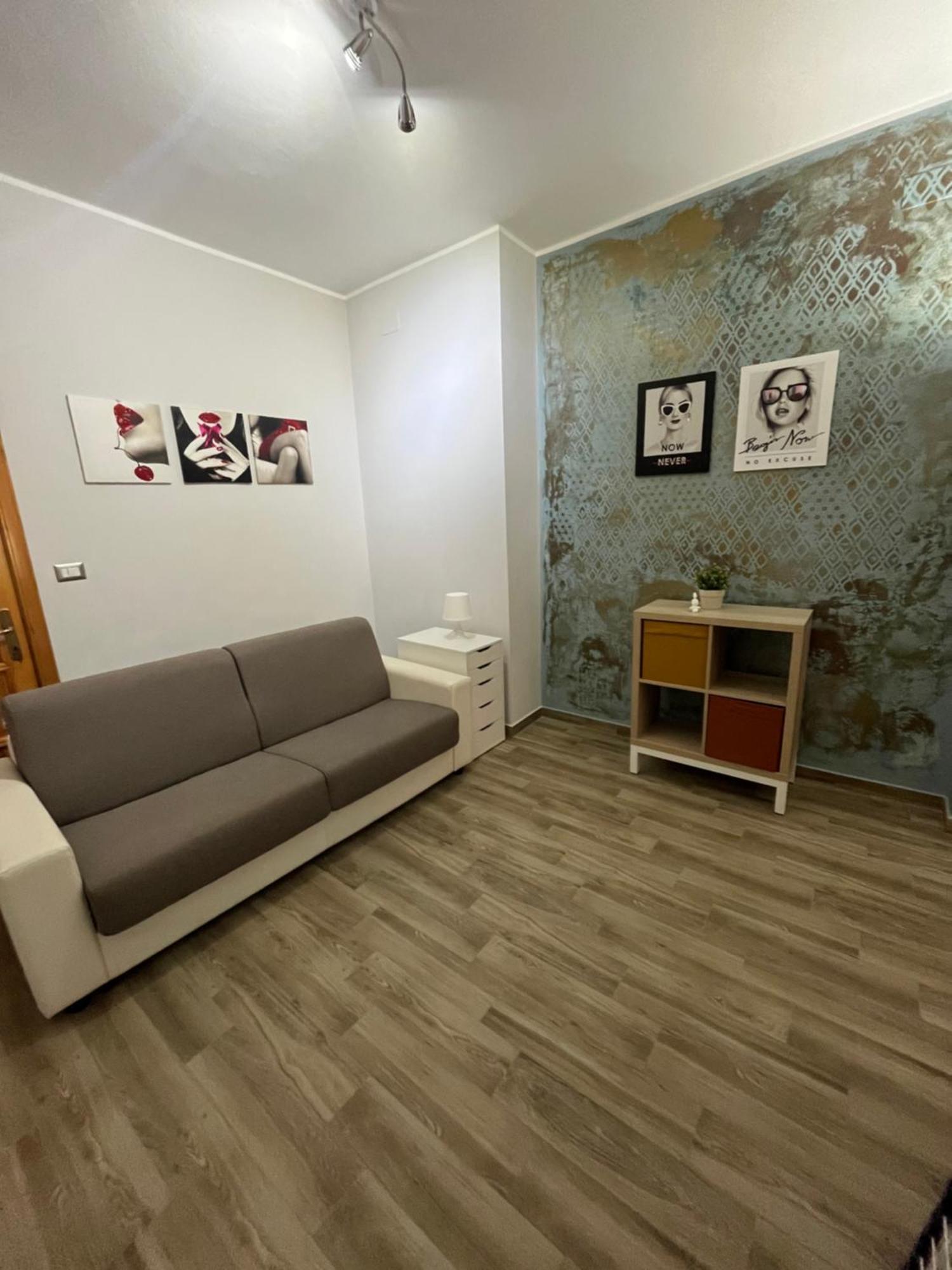Bouganville Casa Vacanza Ambiente Climatizzato Con Wi Fi Pineto Εξωτερικό φωτογραφία