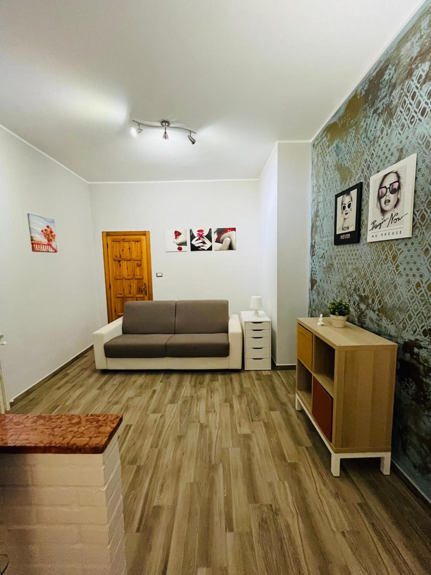 Bouganville Casa Vacanza Ambiente Climatizzato Con Wi Fi Pineto Εξωτερικό φωτογραφία