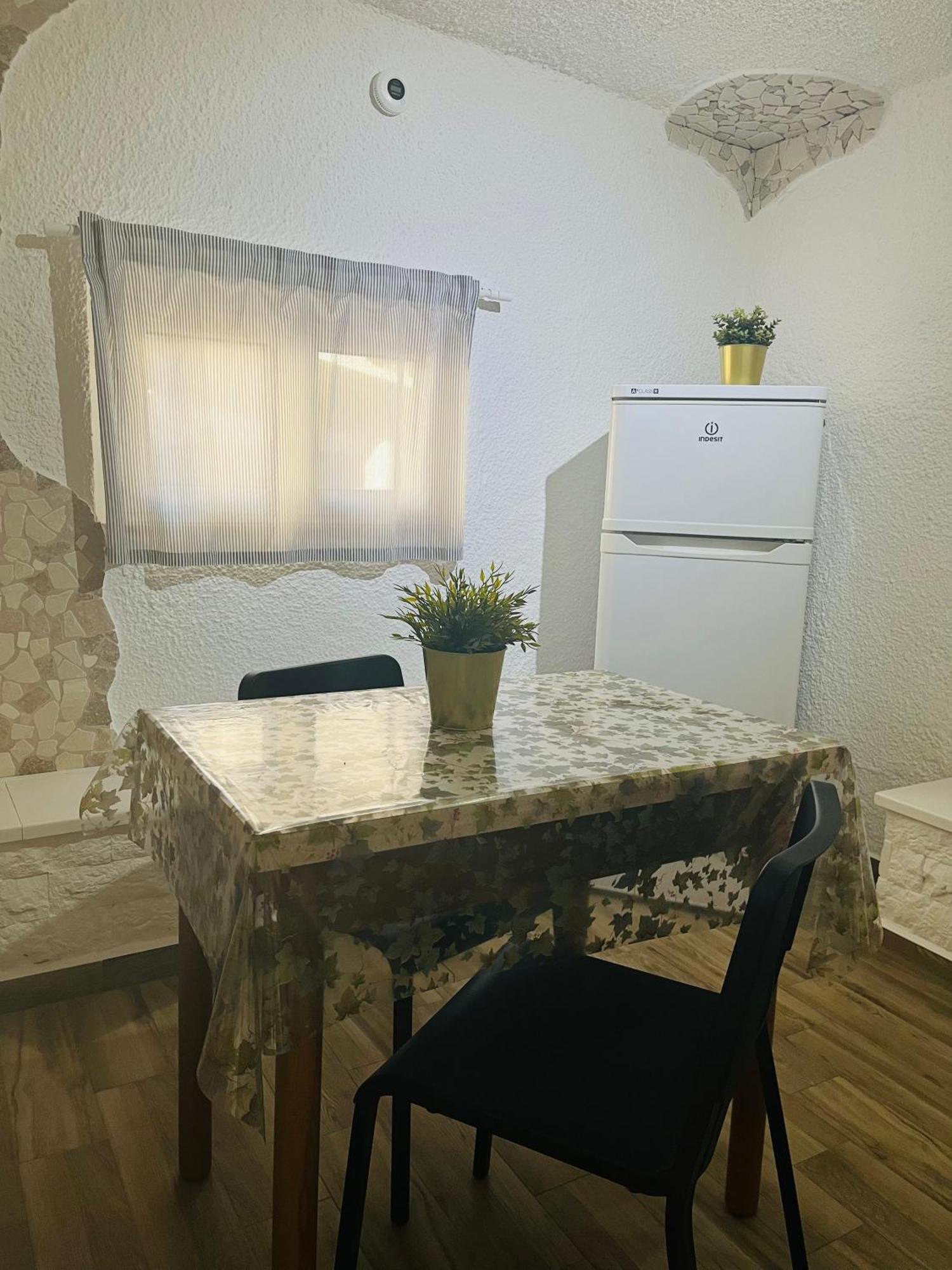 Bouganville Casa Vacanza Ambiente Climatizzato Con Wi Fi Pineto Εξωτερικό φωτογραφία