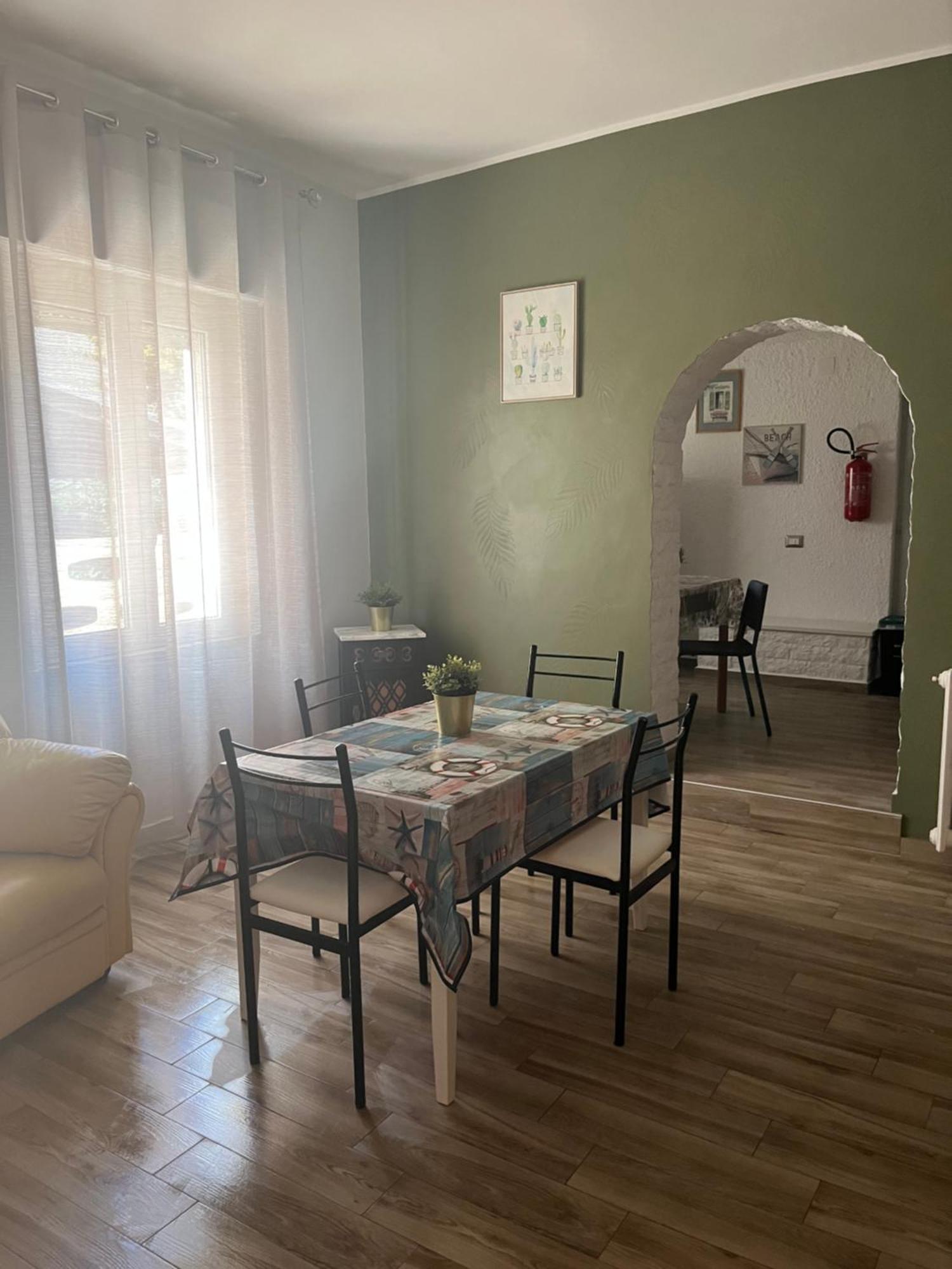 Bouganville Casa Vacanza Ambiente Climatizzato Con Wi Fi Pineto Εξωτερικό φωτογραφία