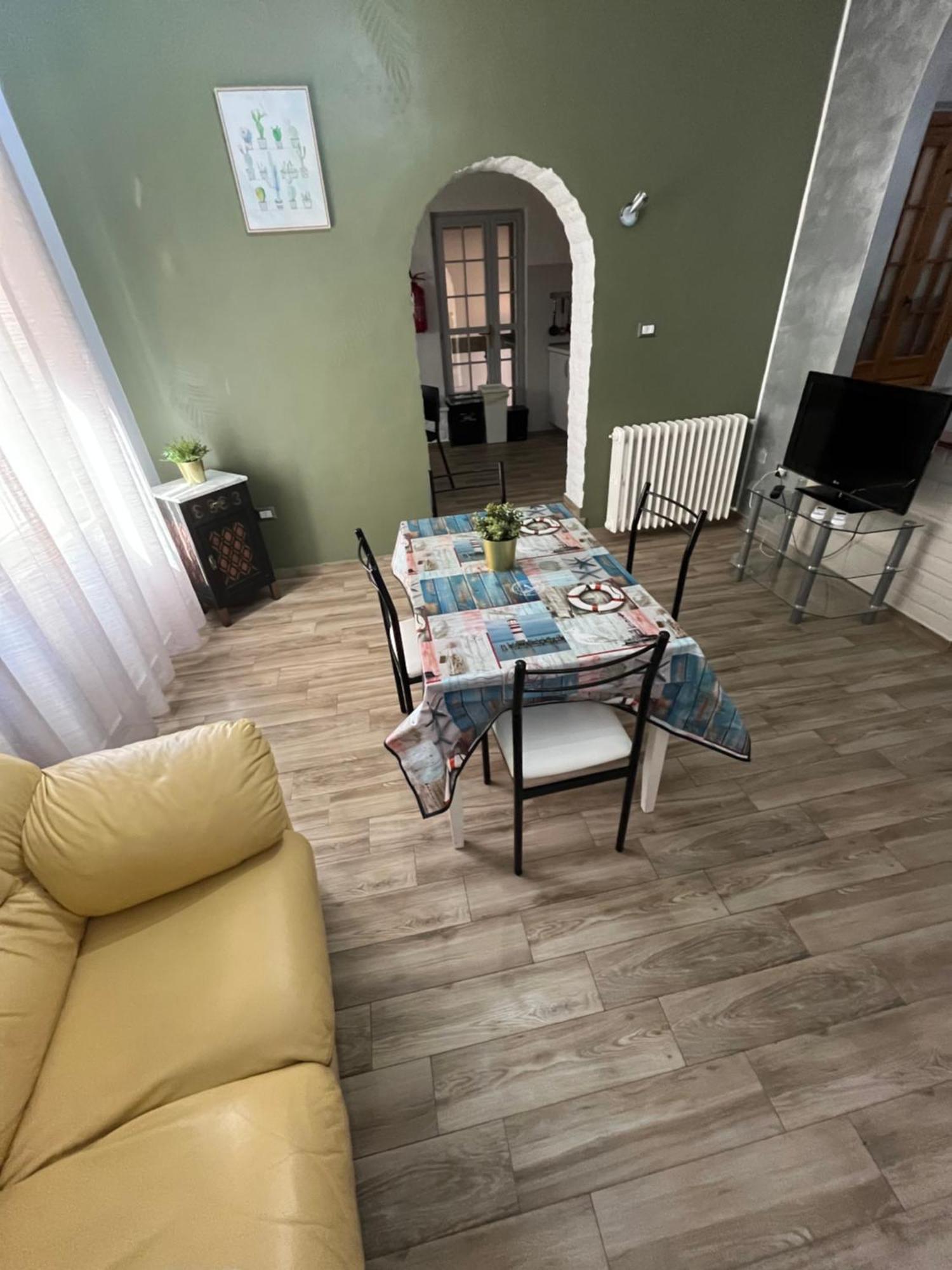 Bouganville Casa Vacanza Ambiente Climatizzato Con Wi Fi Pineto Εξωτερικό φωτογραφία