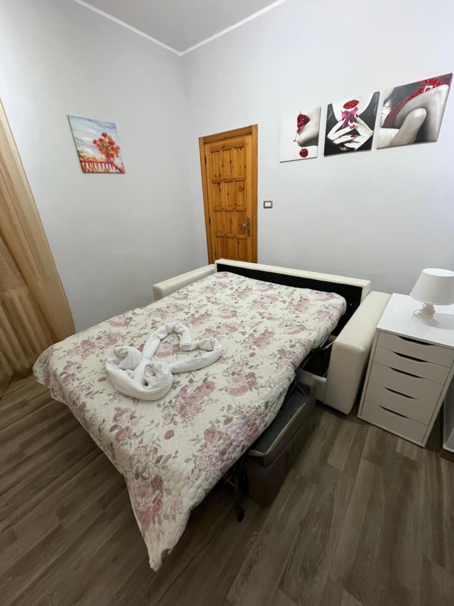 Bouganville Casa Vacanza Ambiente Climatizzato Con Wi Fi Pineto Εξωτερικό φωτογραφία
